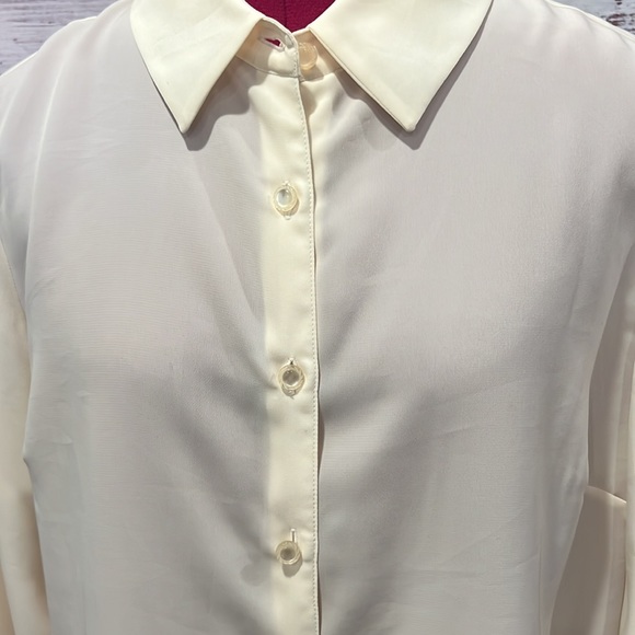 KAREN SCOTT LG PETITE CREAM COLORED BLOUSE - Picture 2 of 9